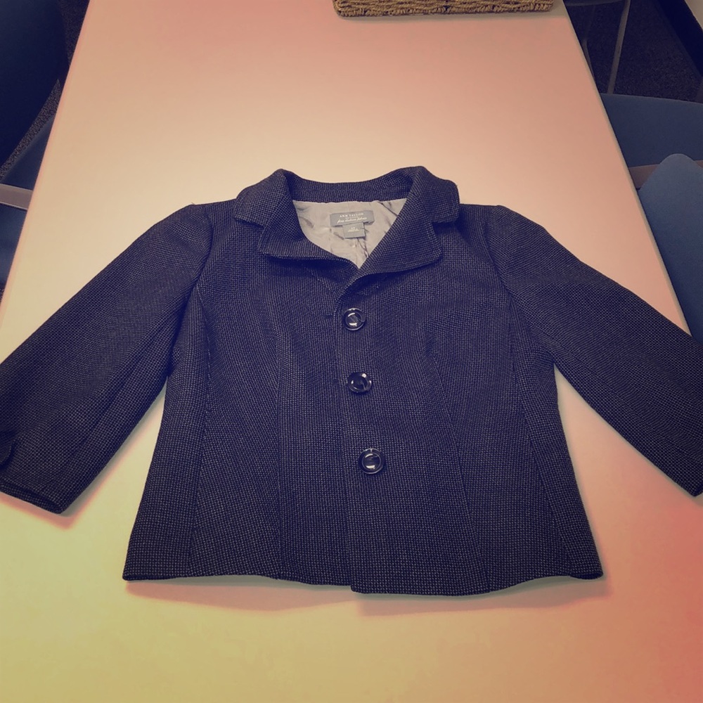 Ann Taylor 4 petite blazer. Black and white.